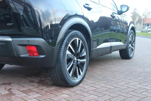 Peugeot e-2008 EV GT Pack 50 kWh ADAPTIEVE CRUISE CONTROL - VERWARMDE VOORSTOELEN - NAVIGATIE - DEALER ONDERHOUDEN