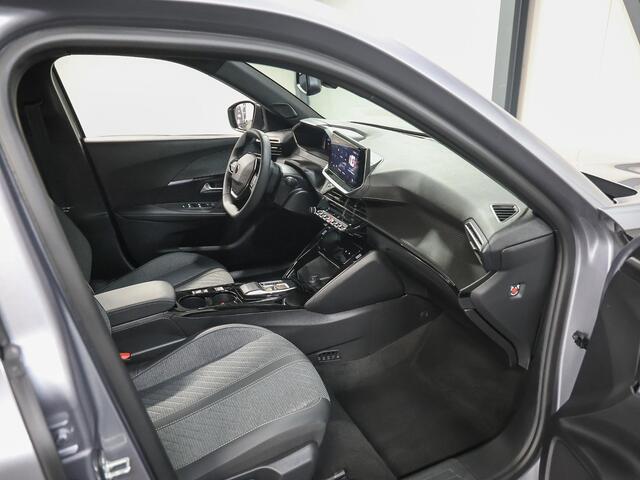 Peugeot e-2008 EV Allure 50 kWh 136PK | Accurapport %| 1ste eigenaar | AppleCarplay/Android Auto | Armsteun | 17"LMV | AUTOMAAT | Keyless | Cruise Control | Climate Control | FULL LED | Isofix | Parkeersensoren | Privacy Glass |