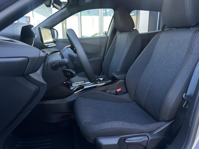 Peugeot e-2008 EV Business 54 kWh | Navigatie | Apple Carplay/Android Auto | DAB | Full LED | Climate Control | Cruise Control | Parkeercamera/-sensoren |