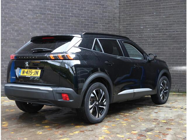 Peugeot e-2008 SUV Allure 50kWh 136PK | 1ste eigenaar | ACCURAPPORT 94% | Achteruitrijcamera | AppleCarplay/Android Auto | Armsteun | Keyless | Cruise Control | Climate Control | Isofix | Parkeersensoren | Privacy Glass |
