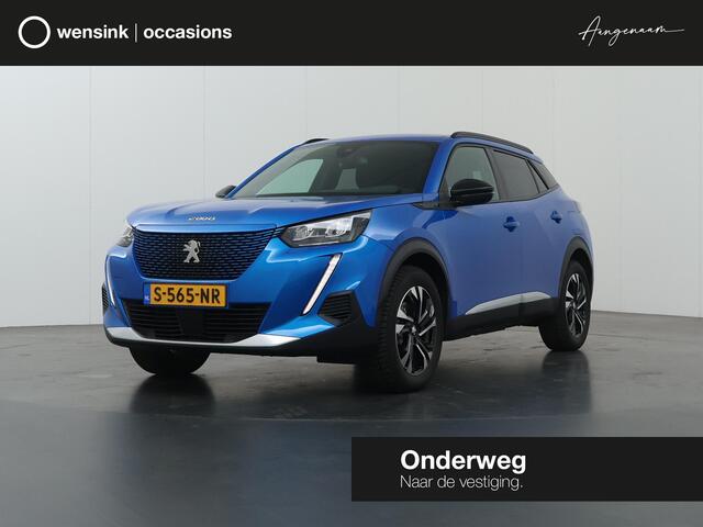 Peugeot e-2008 EV Allure Pack 50 kWh | 3-FASE | SOH 99,4% | Cruise control | Lane Assist | Voorruitverwarming | Apple Carplay/Android Auto | Navigatie |
