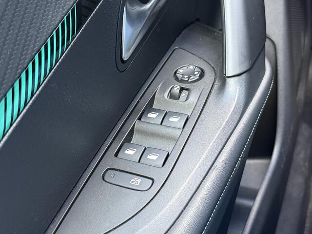 Peugeot e-2008 BWJ 2021 EV Allure Pack 50 kWh 136 PK AUTOMAAT | NAVI | CLIMA | CRUISE | CAMERA | PDC | CARPLAY & ANDROID | DAB