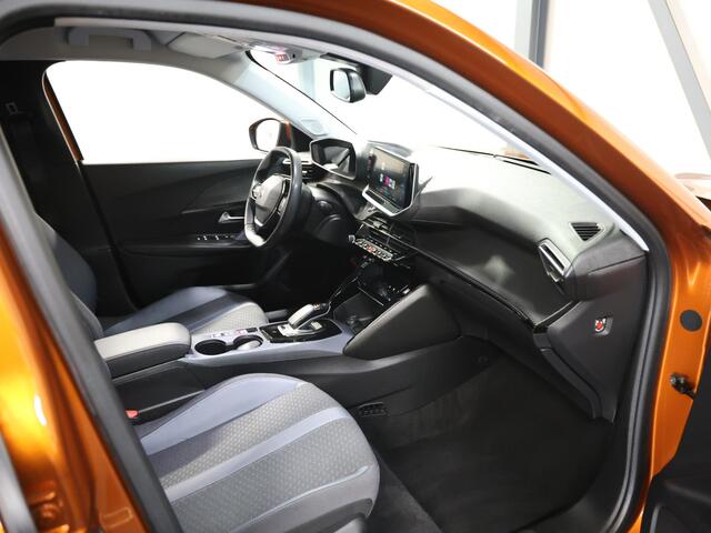 Peugeot e-2008 Allure 50kWh 136PK | 1ste eigenaar | ACCURAPPORT 90% | Camera | LED lampen | LEER/stof | Navigatie | Climate Control | Cruise Control | AUTOMAAT | DAB Radio | Parkeersensoren | Privacy Glass | Isofix |