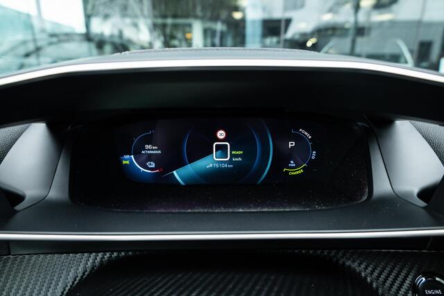 Peugeot e-2008 EV GT Première 1 fase 50 kWh NL Auto | 360 Camera | BTW