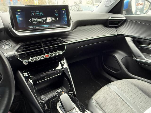 Peugeot e-2008 BWJ 2021 | 136PK EV Allure 50 kWh | CAMERA A | CLIMA | LEDER/STOF | NAVI | CARPLAY |