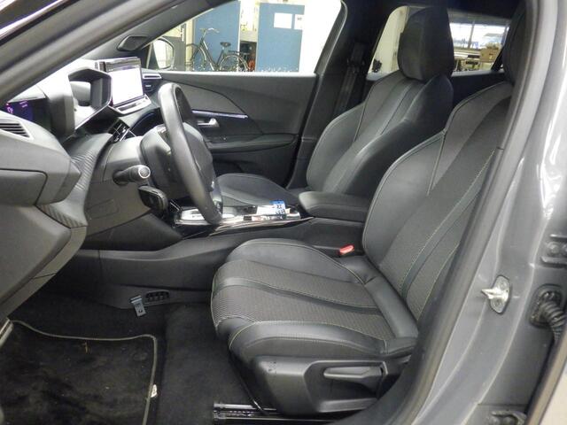 Peugeot e-2008 EV GT 54 kWh (Nieuwprijs ¤ 44.450.- )