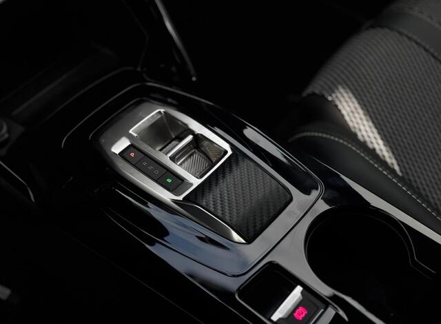 Peugeot e-2008 EV GT 54 kWh (Nieuwprijs ¤ 44.450.- )