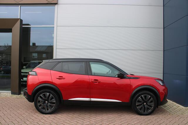 Peugeot e-2008 EV GT Pack 50 kWh Airco Navi Camera Carplay Adaptive Cruise Dealer onderhouden