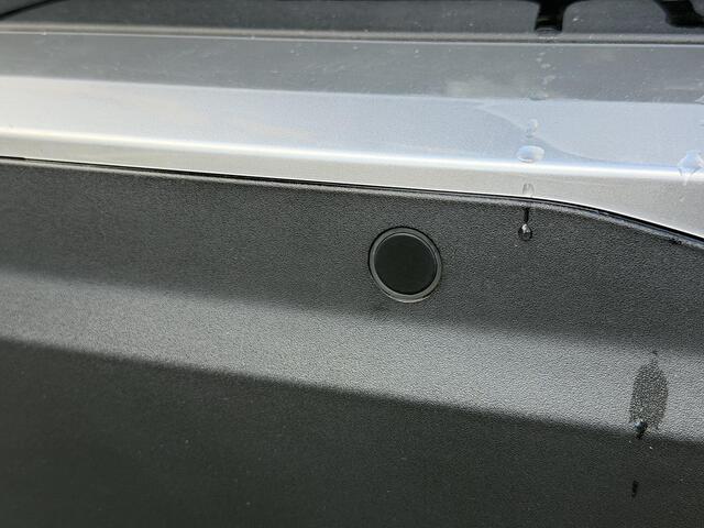 Peugeot e-2008 Allure Pack 50 kWh 136PK Automaat Navigatie, Achteruitrijcamera, Keyless, Trekhaak Afneembaar, Parkeersensoren Achter