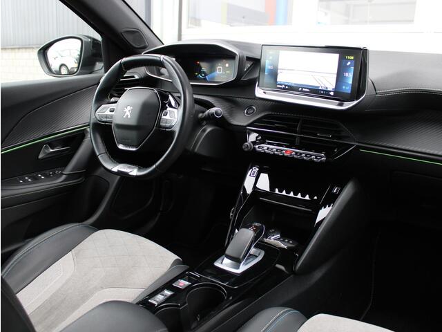 Peugeot e-2008 EV GT Pack 50 kWh | Camera/Stoelverwarming/Navi/Adaptive Cruise