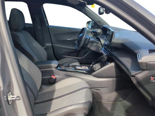 Peugeot e-2008 Allure 50 kWh 136PK Automaat Navigatie, Achteruitrijcamera, Keyless, Panoramadak, Adaptieve Cruise Control