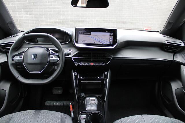 Peugeot e-2008 EV Allure Avantage 54 kWh Automaat, CruiseControl, Keyless Entry/Start, Navigatie, Applecarpl./Andr. Auto, Achteruitrijcamera