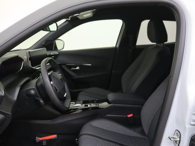 Peugeot e-2008 EV Allure Avantage 54 kWh