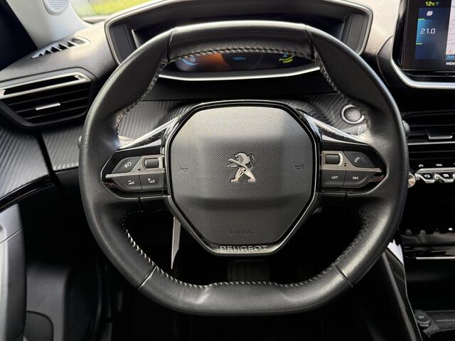 Peugeot e-2008 Allure Pack 50 kWh 136PK Automaat Trekhaak, Navigatie, Achteruitrijcamera, Keyless, Parkeersensoren, Apple Carplay, Android Auto