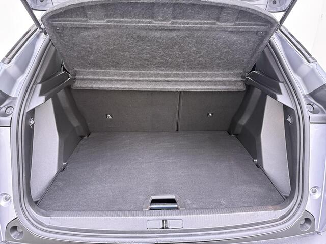 Peugeot e-2008 EV Active Pack 50 kWh Camera | Navigatie | Cruise | Dealer onderhouden |