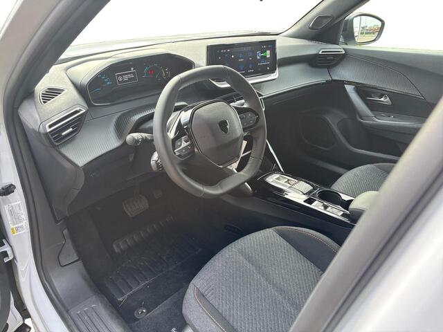 Peugeot e-2008 Business EV 54kWh 156pk | NAVI | APPLE CARPLAY / ANDROID AUTO | CAMERA |