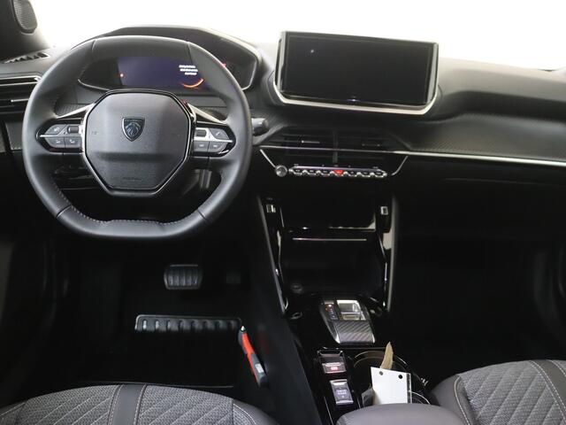 Peugeot e-2008 EV Allure Avantage 54 kWh 2 + 6 jaar garantie !!