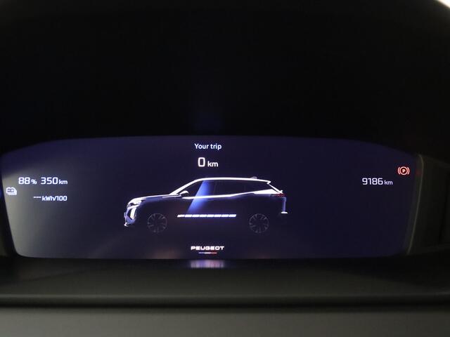 Peugeot e-2008 EV Allure Avantage 54 kWh 2 + 6 jaar garantie !!
