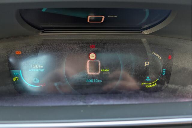 Peugeot e-2008 EV GT Pack 50kWh SOH 92% Panorama