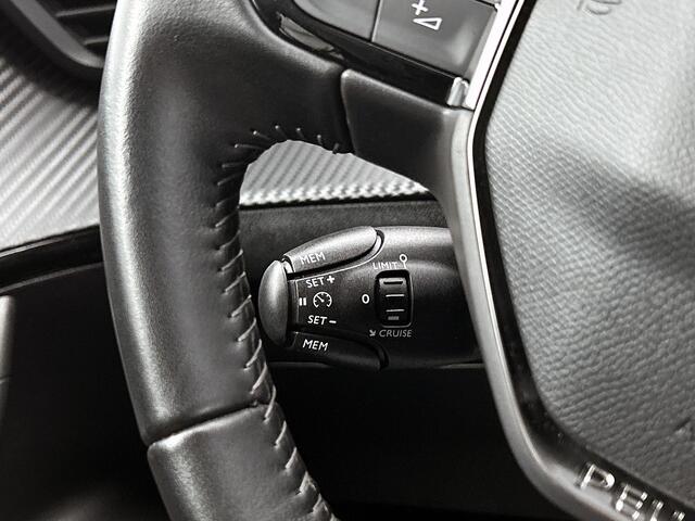 Peugeot e-2008 EV Allure Pack 50 kWh | Rijklaar | Keyless Entry | Apple Carplay | Camera achter |