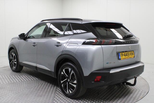 Peugeot e-2008 EV Allure Pack 50 kWh | afn. trekhaak | navi | climate | pdc achter+camera | cruise adaptief | carplay | keyless | bluetooth | verwarmde stoelen