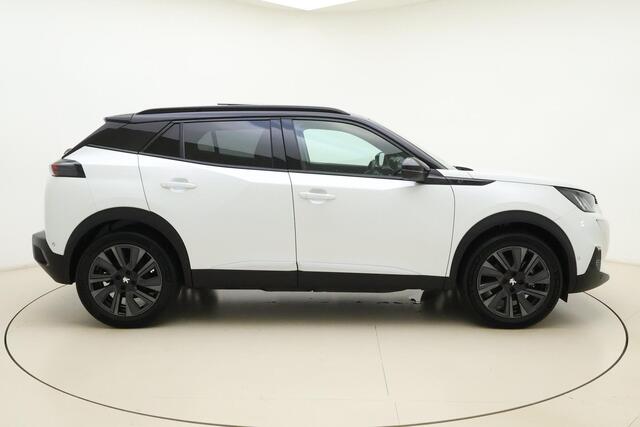 Peugeot e-2008 EV GT Pack 50 kWh SOH 91,25% l 1e Eigenaar l Alcantara l Schuif-Kanteldak l Full-LED l Apple Carplay & Android Auto l DAB l Bluetooth l Keyless l Navigatie