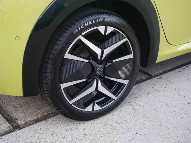 Peugeot e-208 EV GT 51 kWh