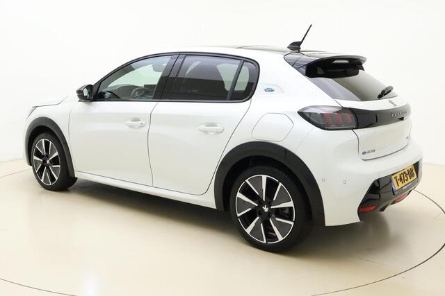 Peugeot e-208 EV GT Pack 50 kWh 136pk | Navigatie | Stoelverwarming | Climate Control | Camera | Dodehoekwaarschuwing | Cruise Control Adaptief | Lichtmetalen Velgen | Weinig Kilometers