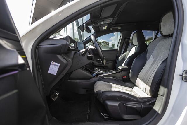 Peugeot e-208 EV GT 350 50 kWh | Pano | Camera | ACC