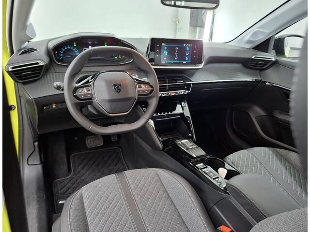 Peugeot e-208 EV Style 50 kWh Navigatie / Parkeerhulp / Nieuwe auto