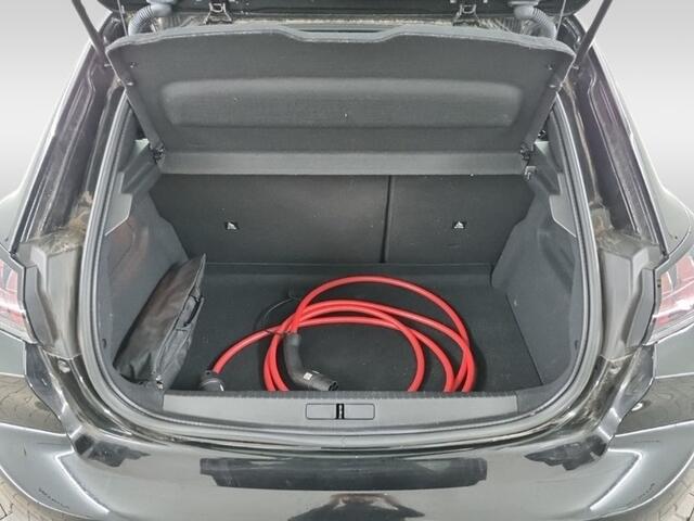 Peugeot e-208 EV Active 50 kWh (136 PK) 1e-Eig. & Dealer-Onderh. BOVAG-Garantie. NL-Auto.