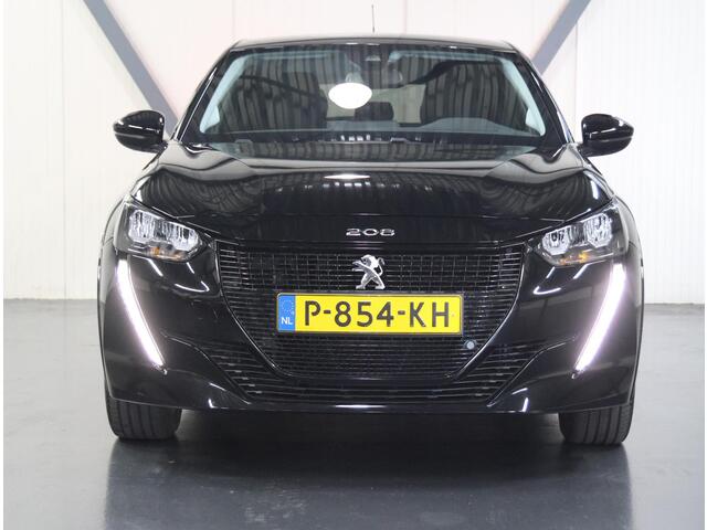 Peugeot e-208 EV Allure 50 kWh 136PK | AppleCarplay/Android Auto | Armsteun | Navigatie | Parkeersensoren | FULL LED | Stoelverwarming | Climate Control | Cruise Control | LMV | Isofix | Privacy Glass |