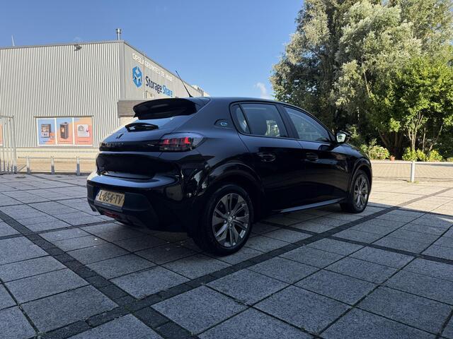 Peugeot e-208 EV Aut. Active Pack 50 kWh | Navi | Carplay | Stoel Verwarming | Cruise Control |