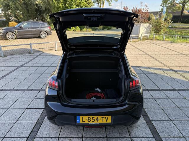 Peugeot e-208 EV Aut. Active Pack 50 kWh | Navi | Carplay | Stoel Verwarming | Cruise Control |