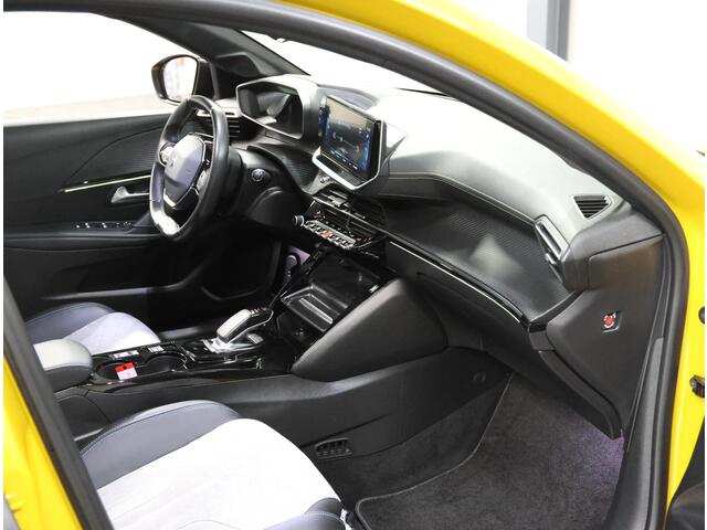 Peugeot e-208 GT 50kWh 136PK | 1ste eigenaar | ACCURAPPORT 100% | LEER/Alcantara | 3 FASE | Glazen dak | Adaptive Cruise Control | Climate Control | Camera | Dodehoekdetectie | Stoelverwarming | FULL LED | Sfeerverlichting | Isofix | Privacy Glass |