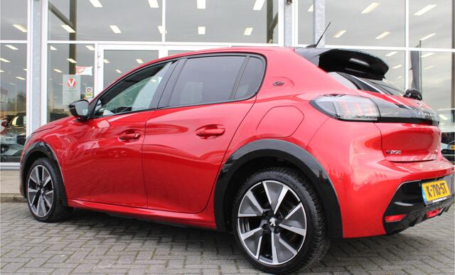 Peugeot e-208 EV GT Pack 50 kWh | Panoramadak | Camera | Keyless | AppleCarplay | Verw. Voorstoelen