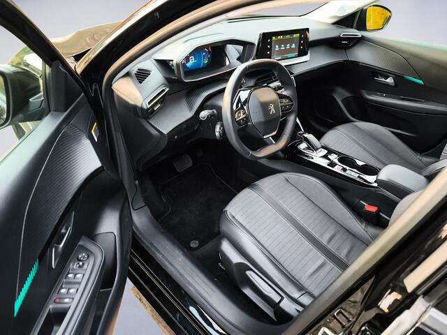 Peugeot e-208 EV Allure Pack 50 kWh 1e Eig. & Keurig-Onderh. BOVAG-Garantie. NL-Auto.