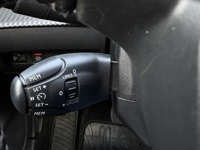 Peugeot e-208 EV Allure 50 kWh SOH | Camera | Clima | Orig.nl | Voorruit verw. | New service