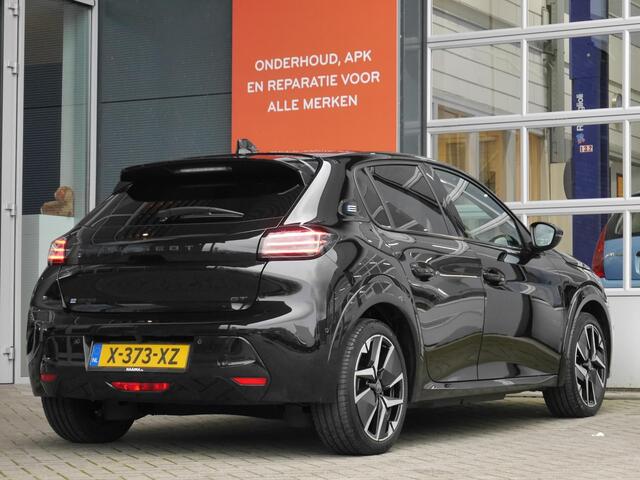 Peugeot e-208 EV GT 51 kWh | Panoramadak | Adaptive cruisecontrol | Led | Lichtmetalen velgen | Camera voor en achter | Draadloze telefoonlader | Keyless entry en start | Warmtepomp