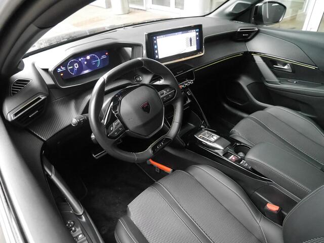 Peugeot e-208 EV GT 51 kWh | Panoramadak | Adaptive cruisecontrol | Led | Lichtmetalen velgen | Camera voor en achter | Draadloze telefoonlader | Keyless entry en start | Warmtepomp