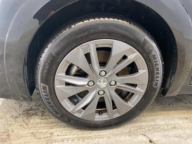 Peugeot e-208 EV Allure 50 kWh Panoramadak Airco ECC Adaptive Cruise Control Full LED Carplay Navi Parkeersensoren + Camera Achter DAB+