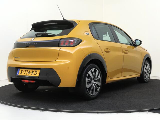 Peugeot e-208 EV Active 50 kWh | Carplay | Climate Control | Parkeerhulp |