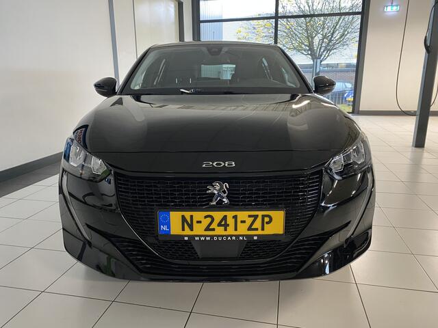 Peugeot e-208 EV Allure Pack 50 kWh Navi / Carplay /Digitaal dashboard / Stoelverwarming / Snelladen /