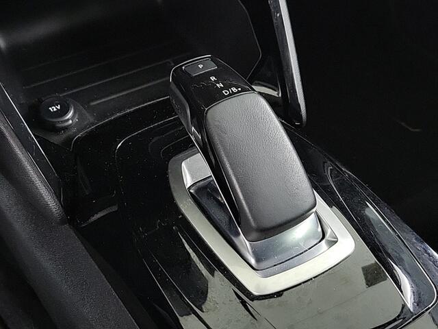 Peugeot e-208 EV Allure Pack 50 kWh 3-Fase 1e-EIg. & Keurig-Onderh. BOVAG-Garantie. NL-Auto.