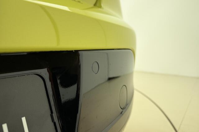 Peugeot e-208 EV GT Avantage 51 kWh 100% Elektrisch | Alcantara Executive Interior | Warmtepomp | Drive Assist Plus Pack | Elektrische verstelbare stoelen | Stoelverwarming | Mirror Screen | Nieuw uit voorraad