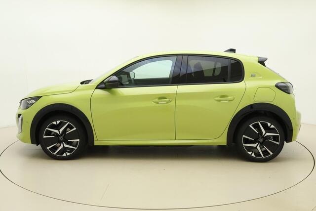 Peugeot e-208 EV GT Avantage 51 kWh 100% Elektrisch | Alcantara Executive Interior | Warmtepomp | Drive Assist Plus Pack | Elektrische verstelbare stoelen | Stoelverwarming | Mirror Screen | Nieuw uit voorraad