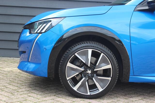 Peugeot e-208 GT 350 50 kWh - BTW AUTO - KEYLESS - PANODAK - COCKPIT 3D - CAMERA -