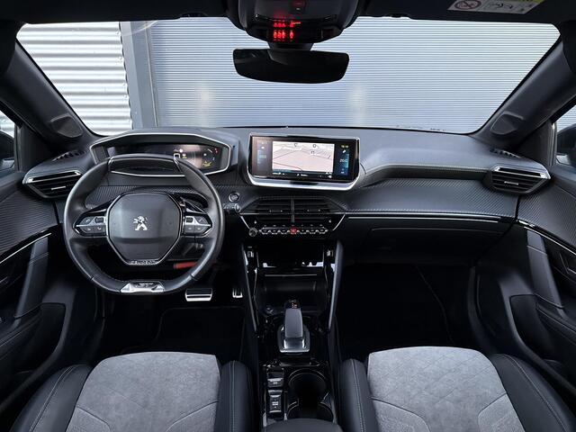 Peugeot e-208 EV GT 350 50 kWh ?SOH 93.2% ?3-Fase ?Full LED ?Stoelverwarming ?Sfeerverlichting ?Navigatie ?Camera ?Half Leder ?Lichtmetaal 17" ?Parkeersensoren