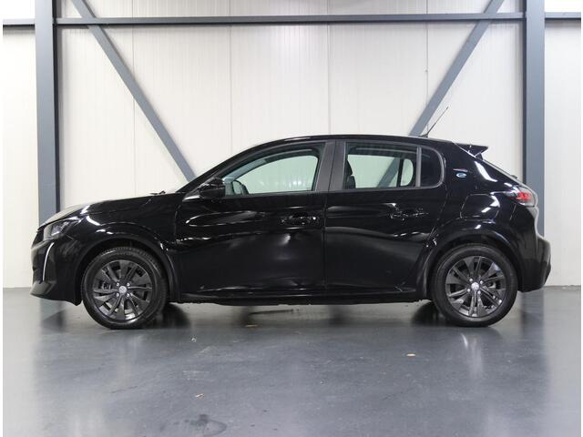Peugeot e-208 Active Pack 50kWh 136PK | 1ste eigenaar | ACCU 95% | 3 FASE | Navigatie | Parkeersensoren | AUTOMAAT | AppleCarPlay/Android | Armsteun | Parkeersensoren | Climate Control | Cruise Control | Isofix |
