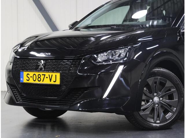 Peugeot e-208 Active Pack 50kWh 136PK | 1ste eigenaar | ACCU 95% | 3 FASE | Navigatie | Parkeersensoren | AUTOMAAT | AppleCarPlay/Android | Armsteun | Parkeersensoren | Climate Control | Cruise Control | Isofix |